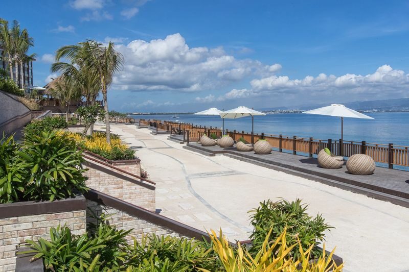 Dusit Thani Mactan Day Use with Meals - Lunch packages need a closer look
