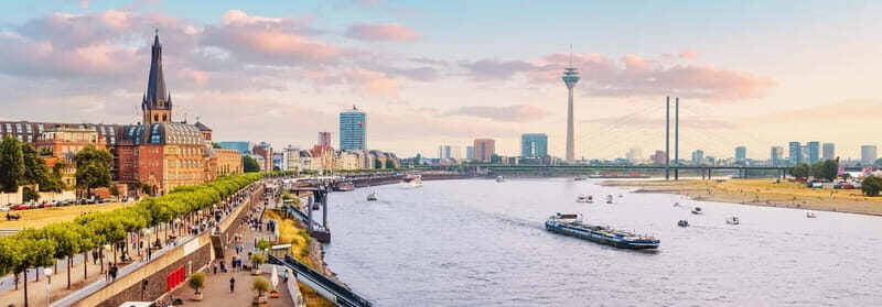 Dusseldorf: 2-hour Best Intro Walking Tour with a Local - Good To Know