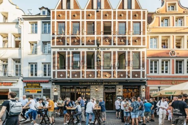 Düsseldorf: Altbier-Safari Beer Walking Tour - Directions