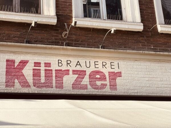 Düsseldorf: Altbier-Safari Beer Walking Tour - The Sum Up