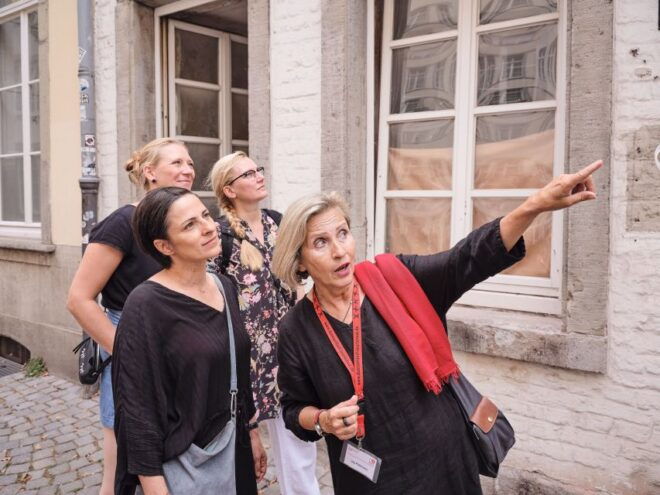 Düsseldorf: Altstadt Guided Tour - Language Options