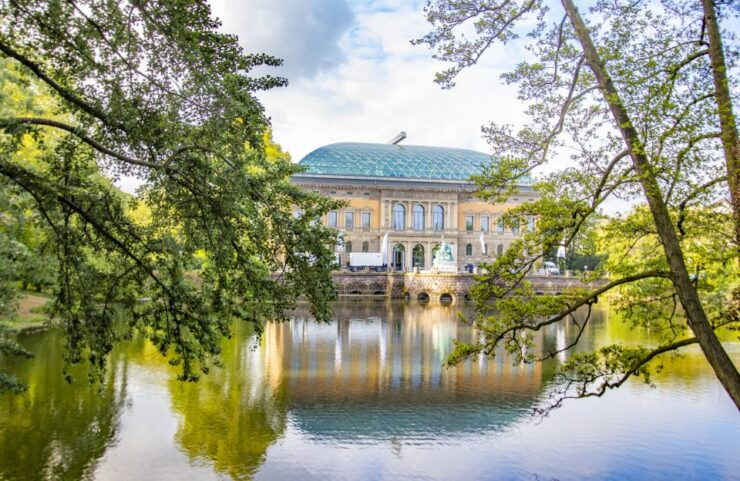 Dusseldorf: Capture the Most Photogenic Spots With a Local - Insider Tips for Stunning Photography