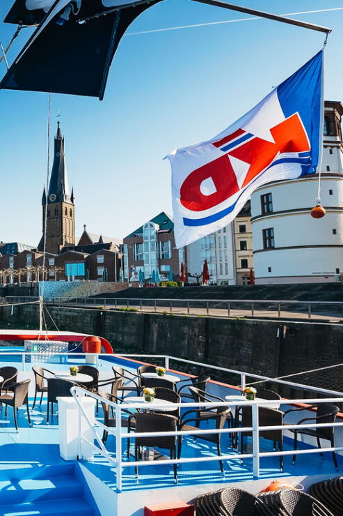 Düsseldorf: City Sightseeing Cruise on the Rhine - Experience and Highlights