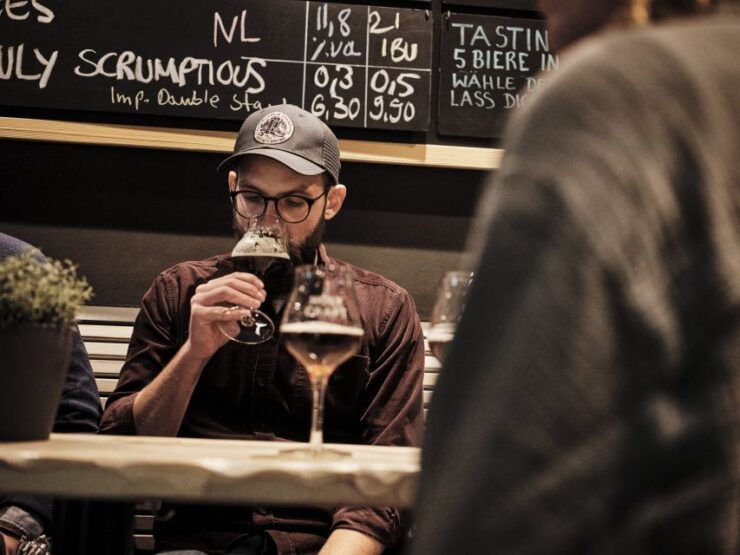 Düsseldorf: Craftbeer & Streetfood - Altbier Tasting Experience in Düsseldorf