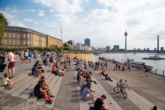 DUSseldorf Departure Private Transfers From DUSseldorf to Airport DUS - Competitive Pricing for Different Group Sizes