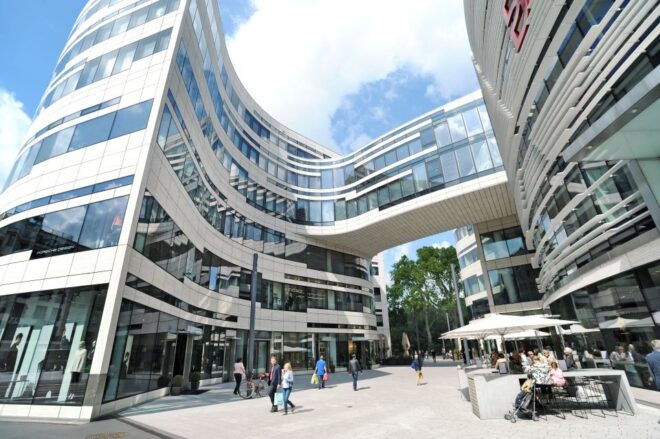 Düsseldorf: Guided Architecture Tour - Reservation and Payment