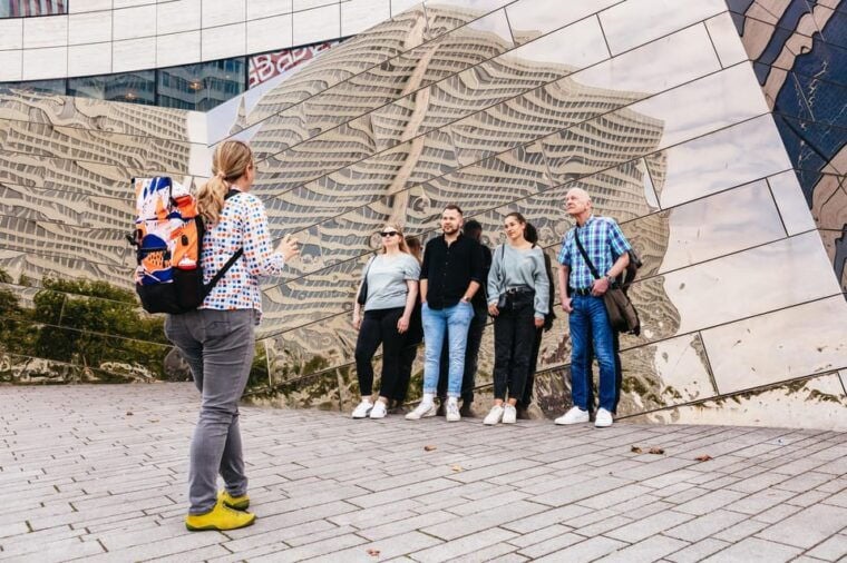 Düsseldorf: Guided City Architecture Walking Tour - Detailed Breakdown of the Itinerary