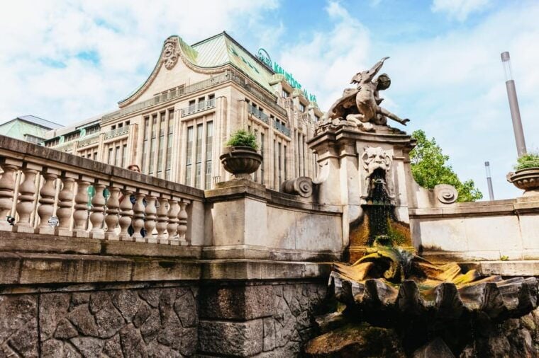 Düsseldorf: Guided City Architecture Walking Tour - Practical Tips for Making the Most of the Tour