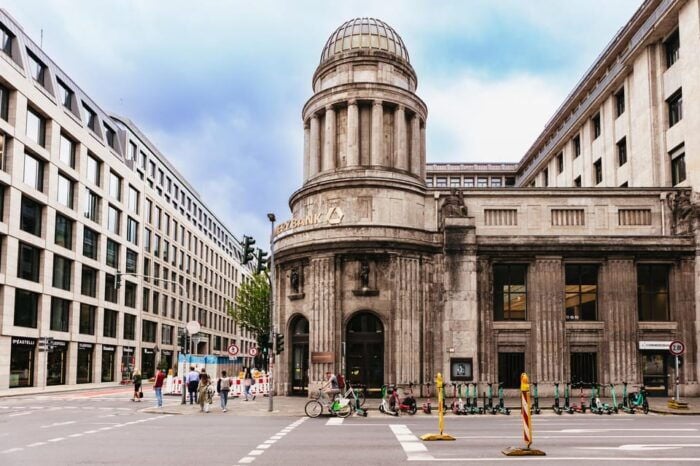 Düsseldorf: Guided City Architecture Walking Tour - FAQ