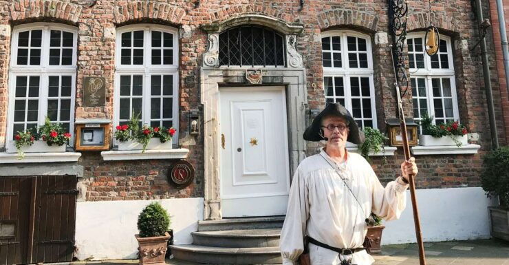 Düsseldorf: Guided Night Watchman Tour Through Kaiserswerth - Tour Overview
