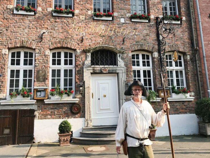 Düsseldorf: Guided Night Watchman Tour Through Kaiserswerth - Booking Information