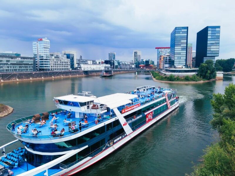 Düsseldorf: old city and the Rhine - Good To Know