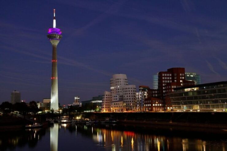 Düsseldorf: Private Custom Tour With a Local Guide - Flexible and Customizable Tour Options
