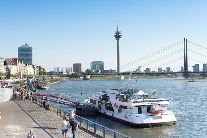 Düsseldorf Sightseeing Round-Trip Cruise - Directions