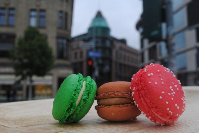Düsseldorf: Sweet Treats Guided Walking Tour of Old Town - Reservation Options