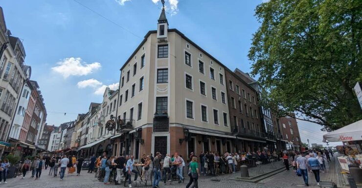 Düsseldorf: Tipping Based - Old Town Walking Tour - Key Points