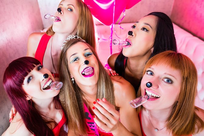 Düsseldorf Tussitour for Happy Girls (Old Town / Königsallee) - Meeting and Pickup Information