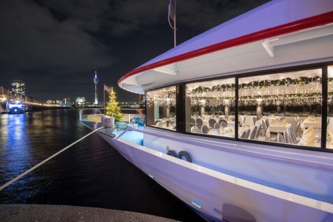 Düsseldorf: Winter Afternoon Boat Cruise on the Rhine - Reserve Now & Pay Later