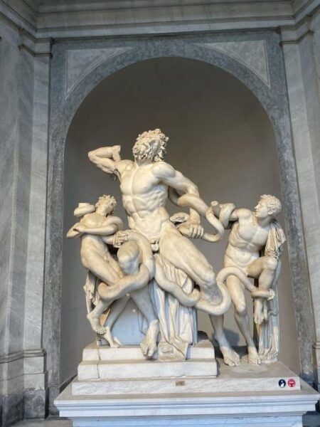 Dutch Guide in the Vatican, Sistine Chapel and Basilica - The Sum Up