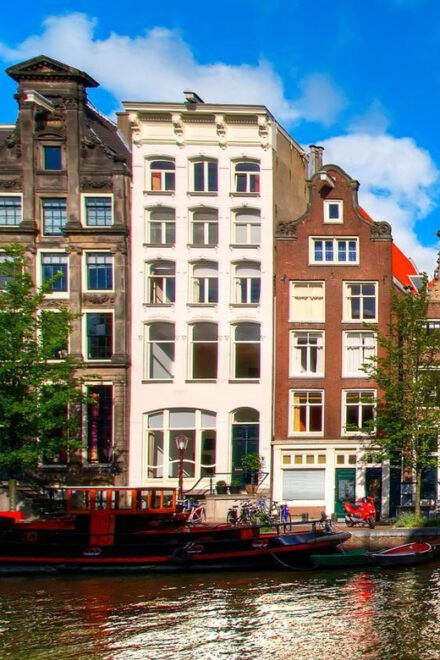 Dutch Tolerance & History Walking Tour in Amsterdam - Exploring the Golden Age