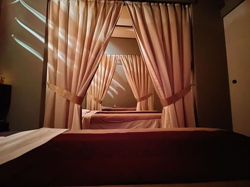 Dvaree Spa and Beauty - Traditional Thai Massage Experiance | Wan Chai - At a glance