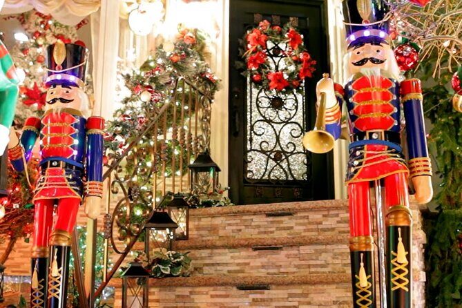 Dyker Heights Brooklyn Christmas Lights Walking Tour - Dyker Heights: A Feast of Lights