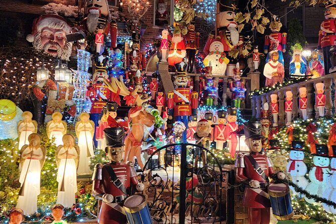 Dyker Heights Brooklyn Christmas Lights Walking Tour - Walking from the Subway to the Decorations