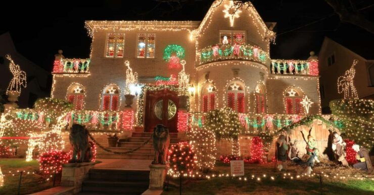 Dyker Heights: Christmas Lights Tour - Good To Know