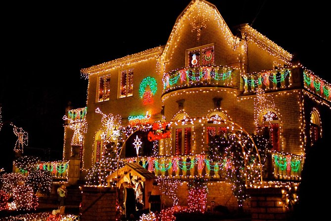 Dyker Heights Tour Christmas Lights in New York - Inclusions and Exclusions