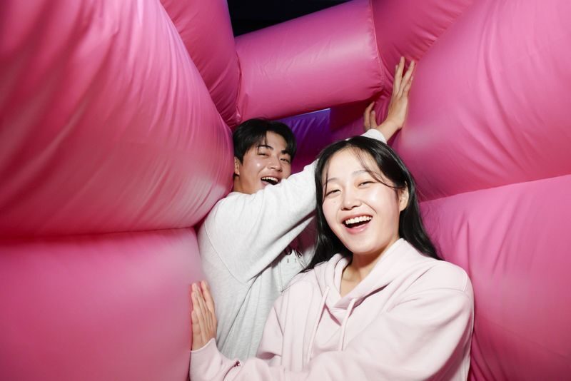 Dynamic Maze Ticket in Seoul - Age, safety and who should skip it