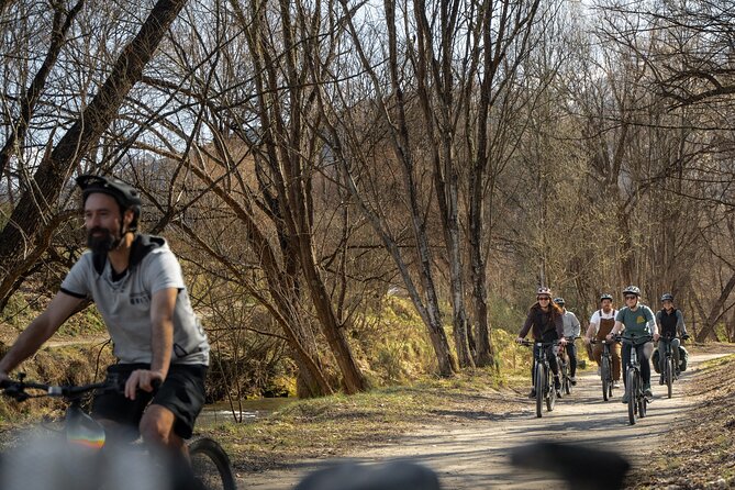 E-Bike Adventures Through the Wineries in Queenstown - Meeting and Pickup Information