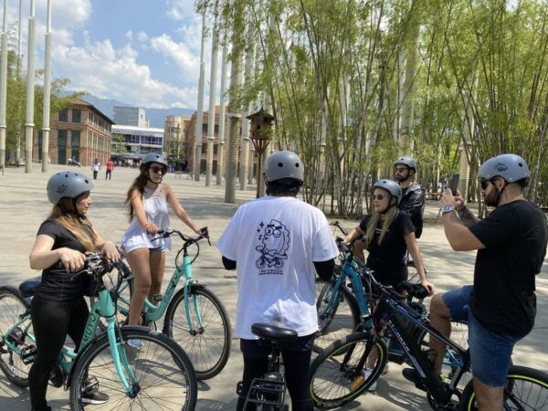 E-Bike City Tour Medellin With Local Beer and Snacks - Customer Reviews and Feedback