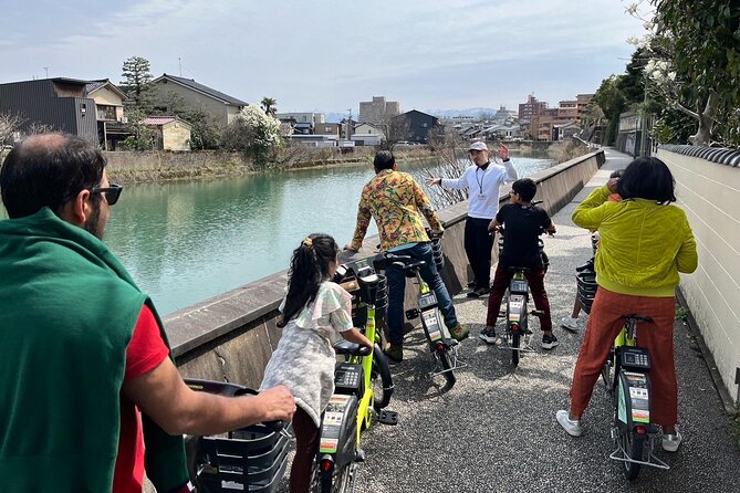 E-Bike Cycling With Guided Tour of Kanazawa Main and Kenrokuen - Participant Information