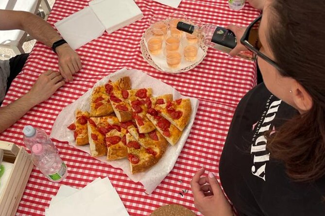 E-Bike, Focaccia and Wine - Delightful Culinary Experiences