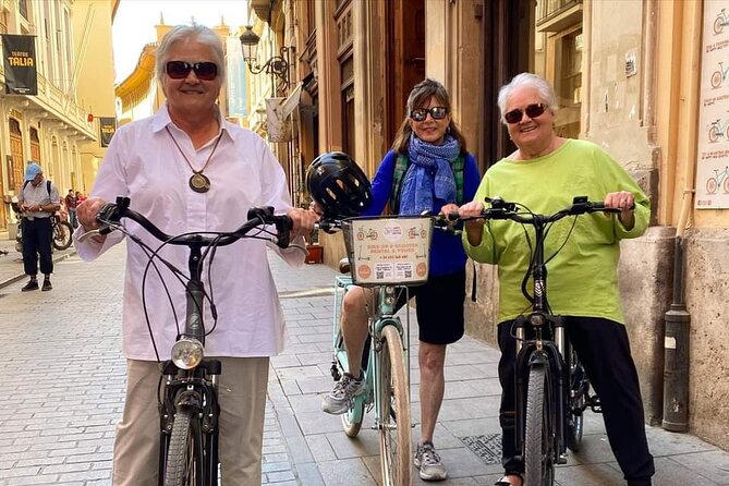 E-Bike Grand Valencia Private Tour - Customer Complaint and Response Regarding the Tour