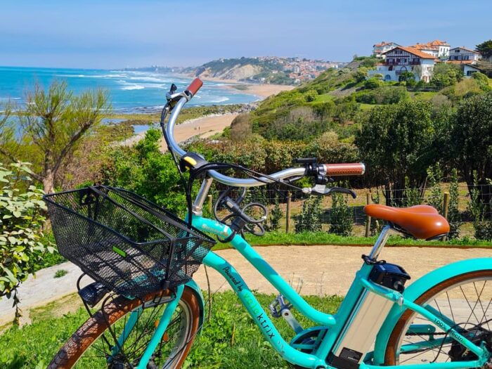 E-Bike Guided Tour Biarritz & Small Villages - E-Bike Technology and Riding Experience
