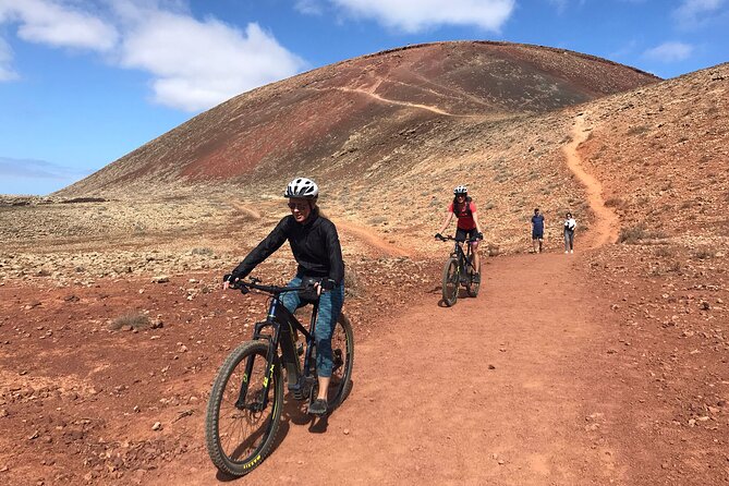 E-Bike Guided Tour Over the North - Easy Level - 35 Km - Tour Highlights