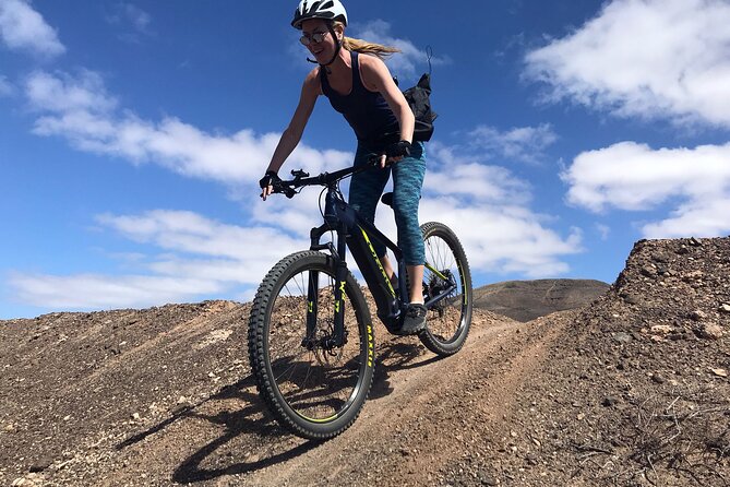 E-Bike Guided Tour Over the North - Easy Level - 35 Km - Booking Information