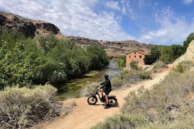 E-Bike Rental - Near Public Transportation