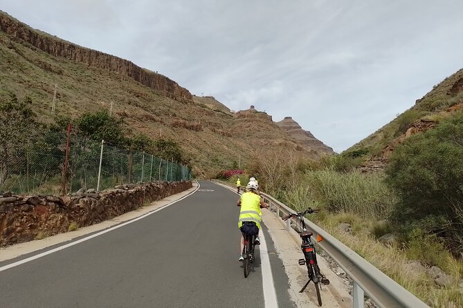 E-Bike Rental 80 Km Battery Life: Gran Canaria Mountains or Coast - The Sum Up