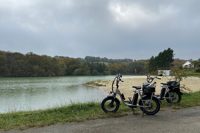 E-Bike Rentals and Circuits - Included Equipment