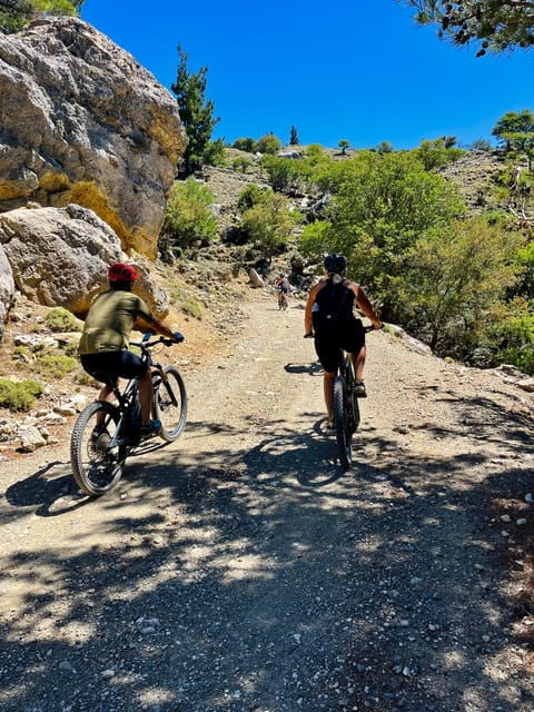 E-Bike Tour , Gorges and Traditional Villages. - Participant Restrictions