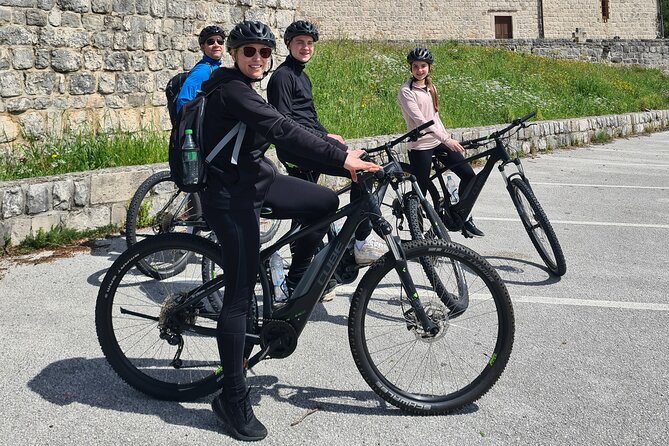 E-Bike Tour + Gourmet Lunch + Wine Tasting (Small Group) - Tour Details