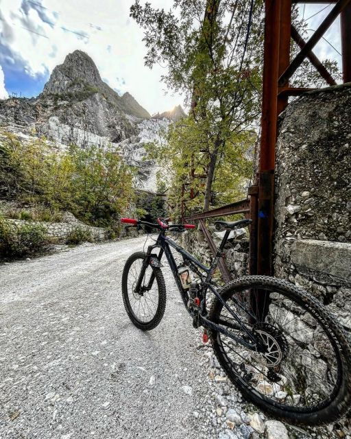 E-Bike Tour to the Carrara Marble Quarries With Lard Tasting - Itinerary Highlights