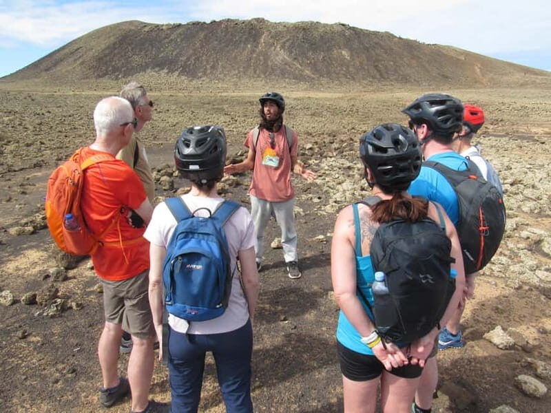 E-Biking among volcanoes - E-Biking among volcanoes in Fuerteventura: An authentic volcanic adventure