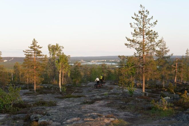 E-FATBIKE TOUR FROM ROVANIEMI UNDER THE MIDNIGHT SUN/SUNSET - Safety and Equipment