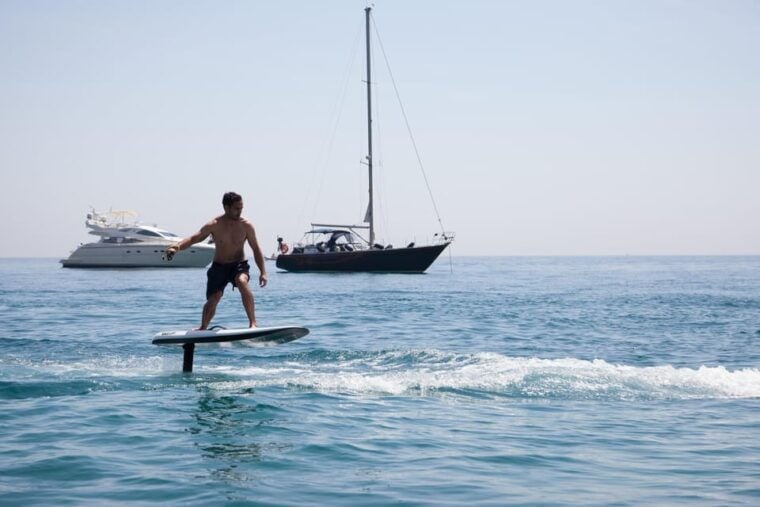 E-FOIL FLITEBOARD BARCELONA - Meeting Point