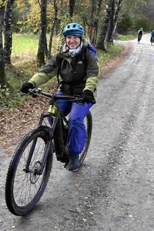 E-Mountain Bike Tour - Pricing and Reservation