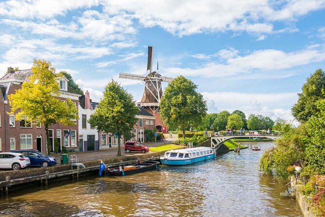 E-Scavenger Hunt Dokkum: Explore the City at Your Own Pace - Meeting and Pickup