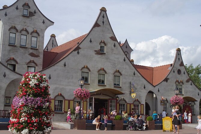 E-Scavenger Hunt Enkhuizen: Explore the City at Your Own Pace - Interactive Challenges and Clues